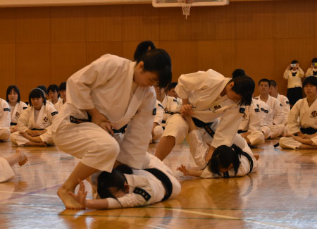 少林寺拳法部 樹徳高等学校 学校法人 明照学園 少林寺拳法部 樹徳高等学校 学校法人 明照学園
