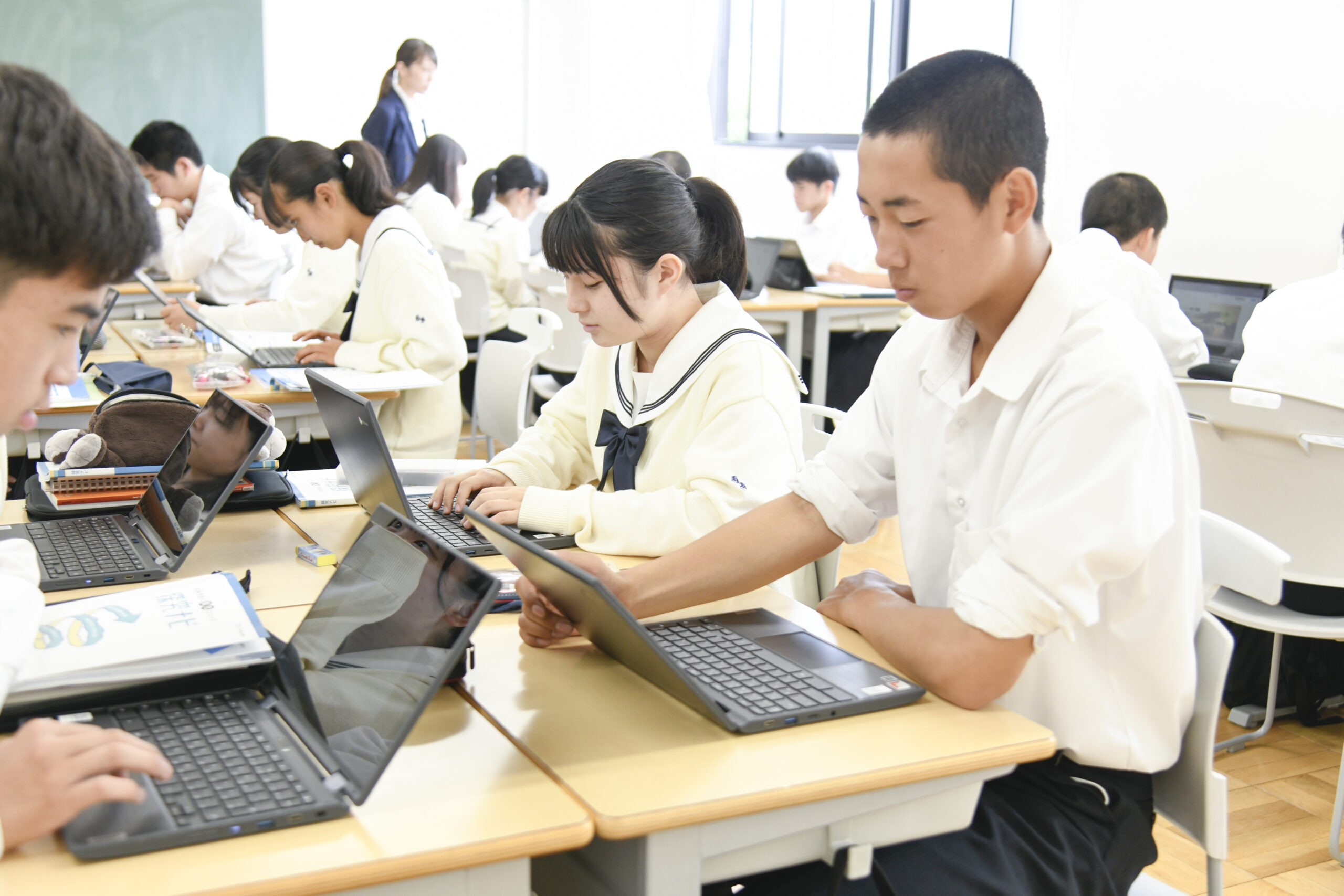 旅行・外泊届（学割申請書）について